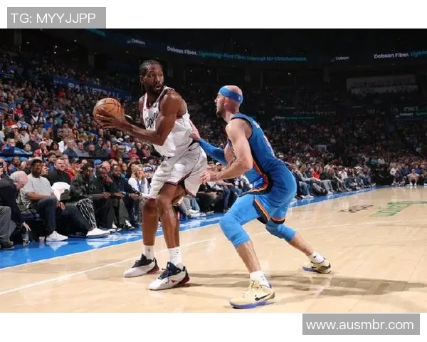 雷霆与快船激战正酣10月31日精彩对决引发球迷热议